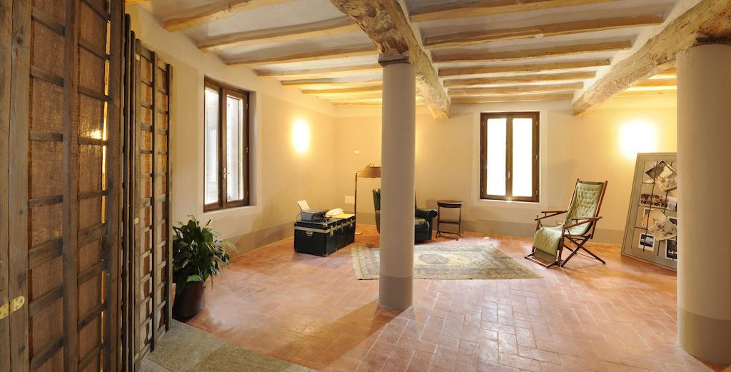 La Finestra Sul Po - Agriturismo Monticelli dʼOngina Extérieur photo