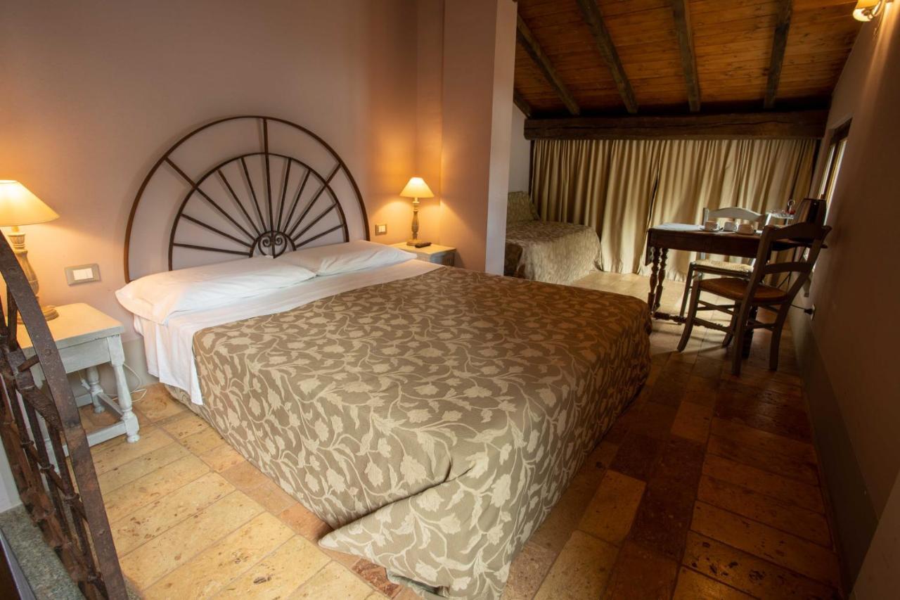 La Finestra Sul Po - Agriturismo Monticelli dʼOngina Extérieur photo