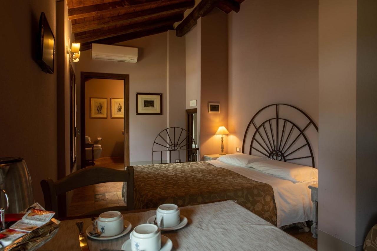La Finestra Sul Po - Agriturismo Monticelli dʼOngina Extérieur photo