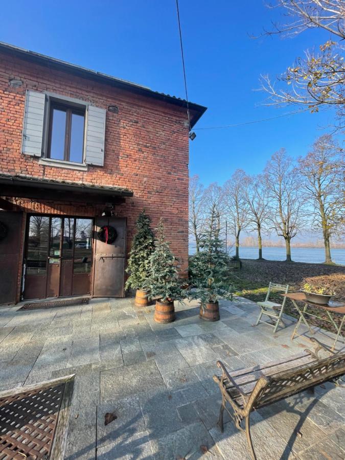 La Finestra Sul Po - Agriturismo Monticelli dʼOngina Extérieur photo