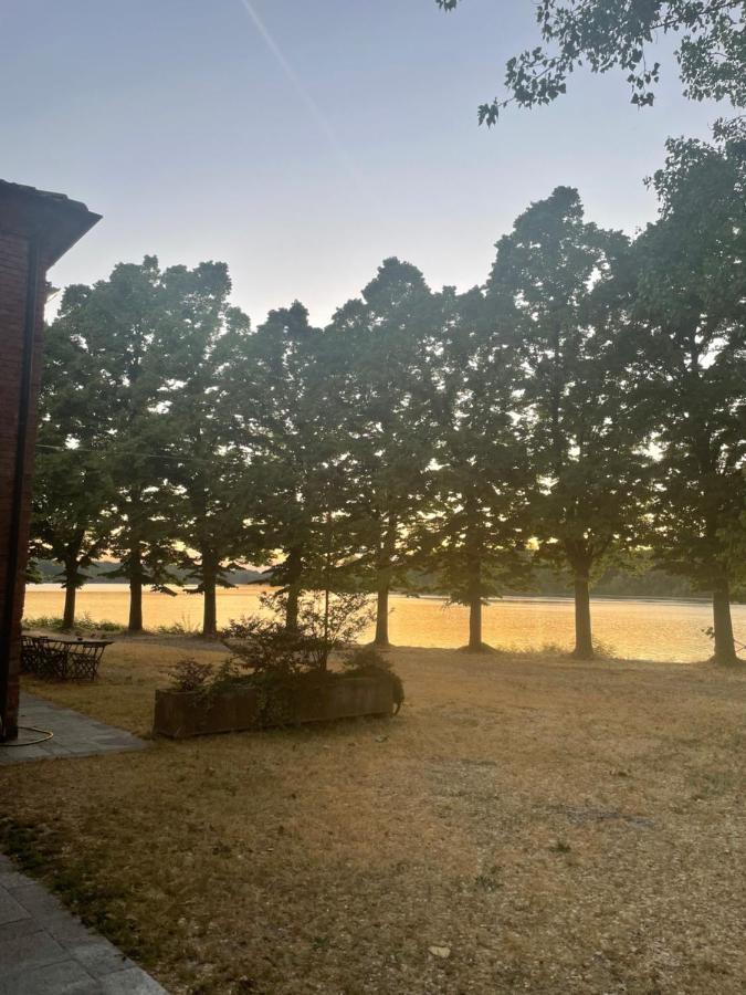 La Finestra Sul Po - Agriturismo Monticelli dʼOngina Extérieur photo