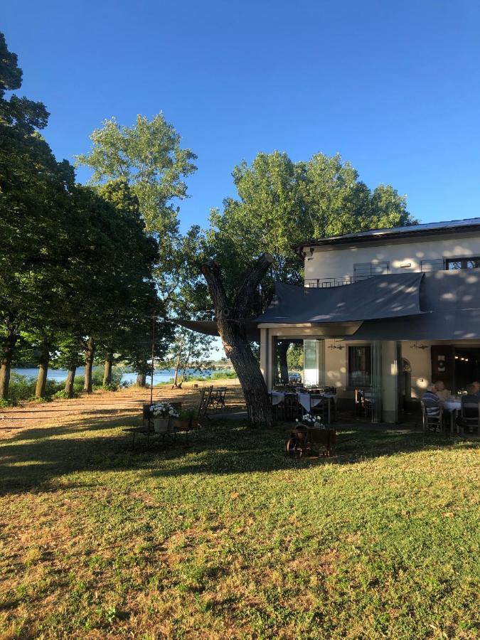 La Finestra Sul Po - Agriturismo Monticelli dʼOngina Extérieur photo